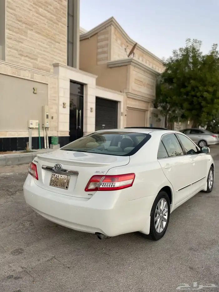 للبيع كامري 2010 فل انا مجرد معلن رقم صاحب الموتر موجود 12