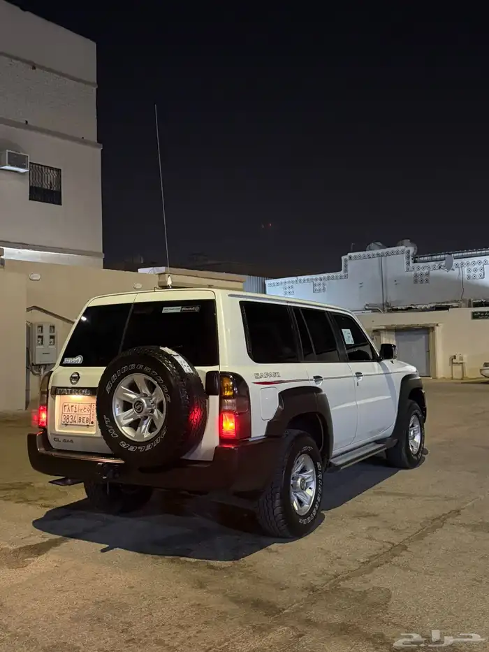 نيسان فتك 4800 مديل 2011 4