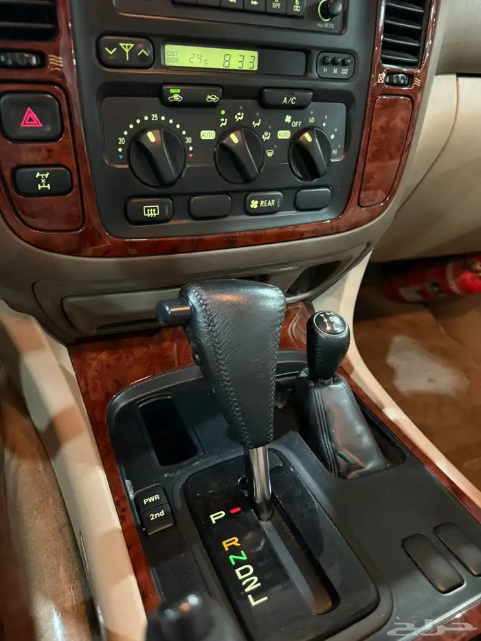 تويوتا VX-R مخززن 40