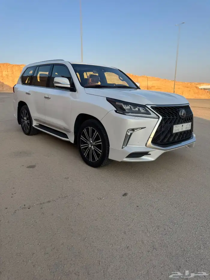 جيب لكزس 2020 1