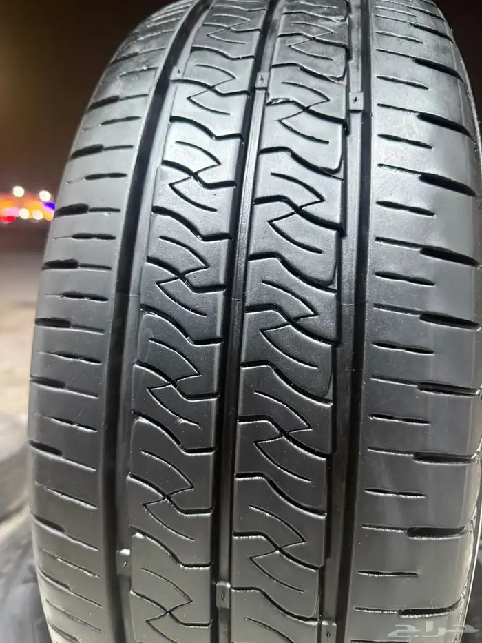 235 65 16 طقم كفرات اخ الجديد كومهو 0