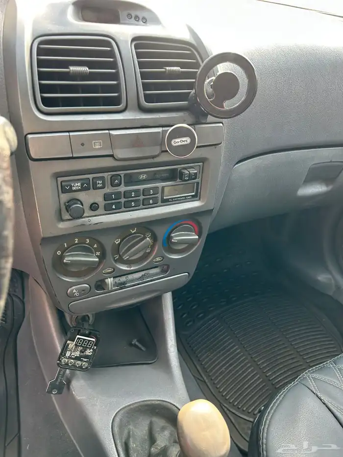 هيونداي أكسنت 2002 4