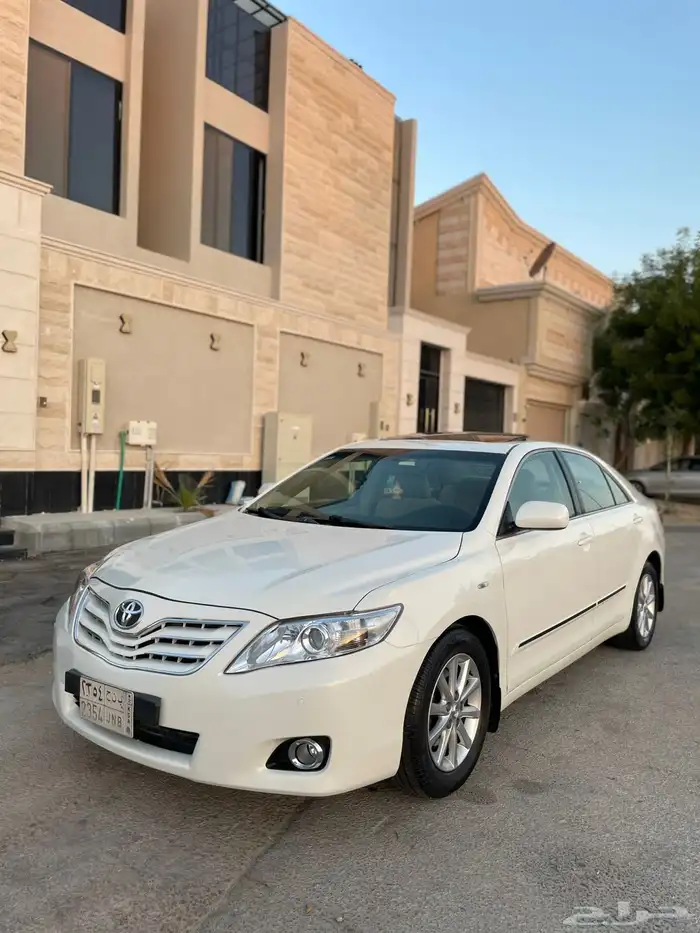 للبيع كامري 2010 فل انا مجرد معلن رقم صاحب الموتر موجود 0