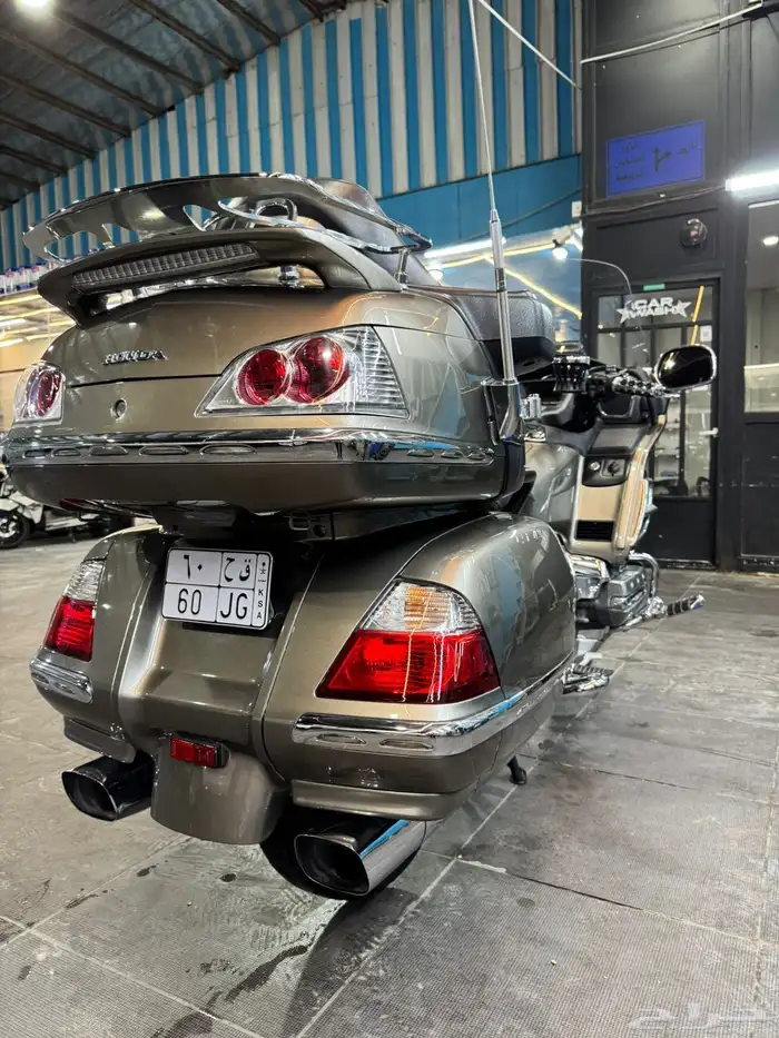 للبيع دراجة هوندا Gold Wing 5