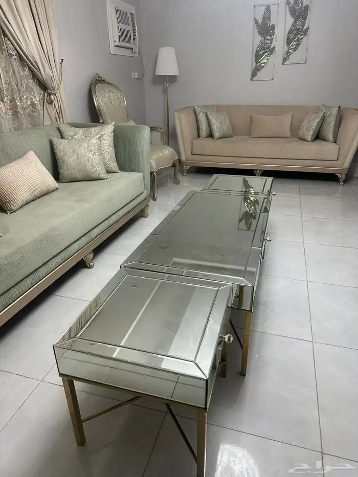 كنب نظيف يكفي 14 نفر 0