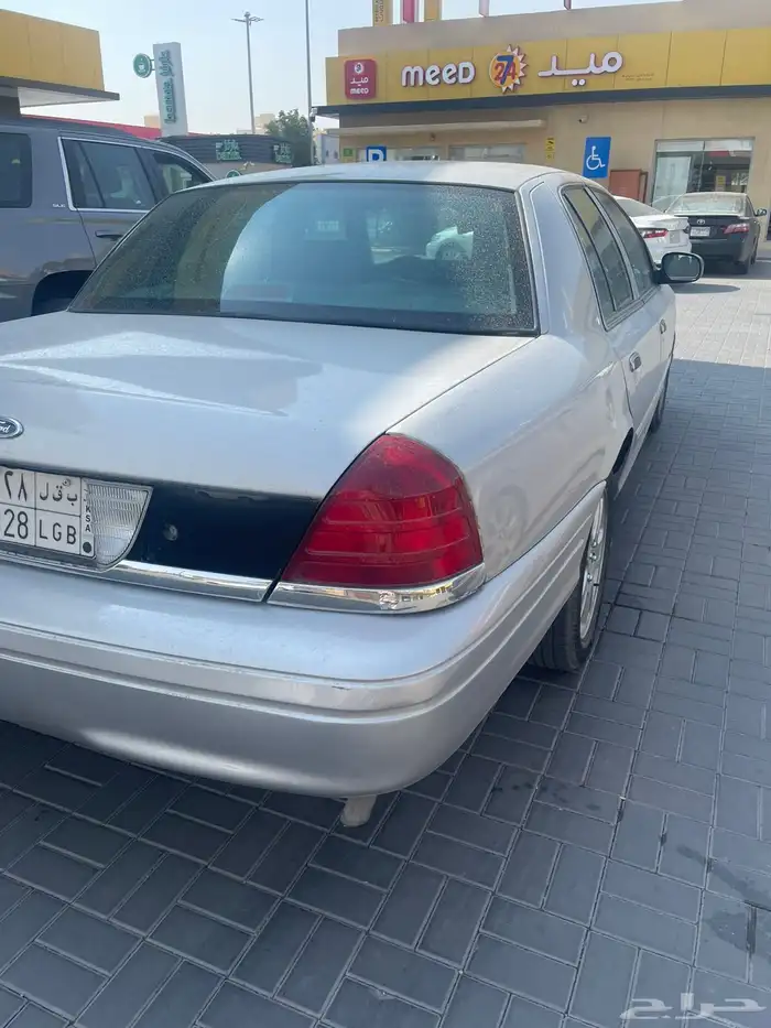 فورد فكتوريا 2011 للبيع 3