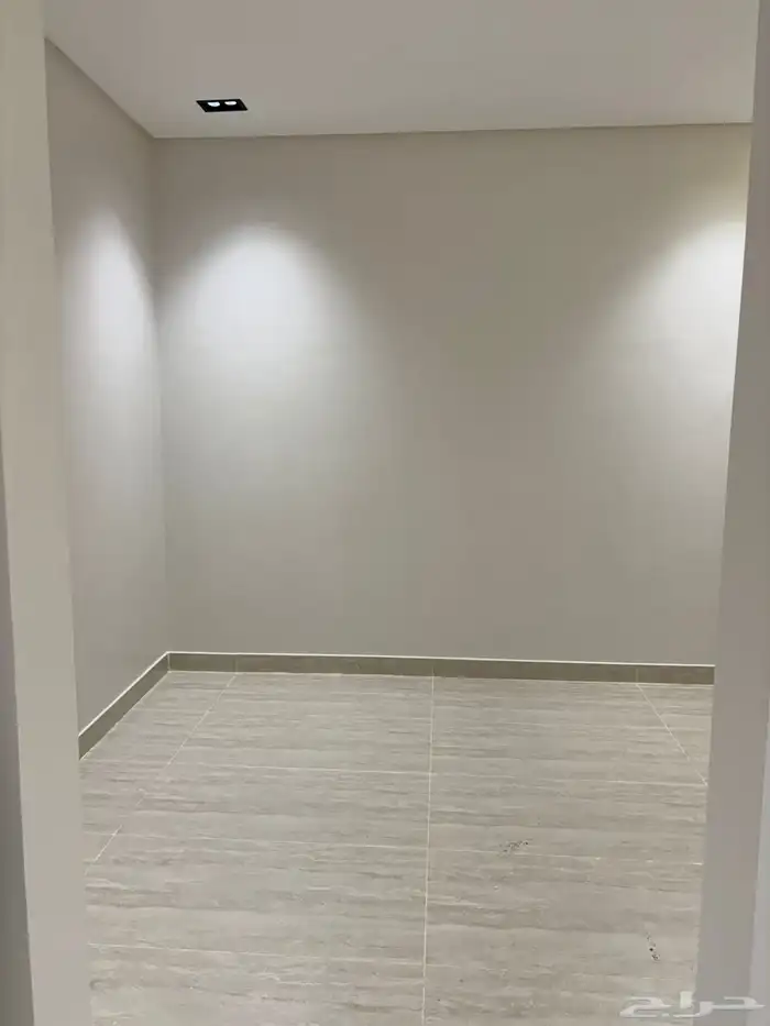 فله توان هواس للبيع في طويق 12