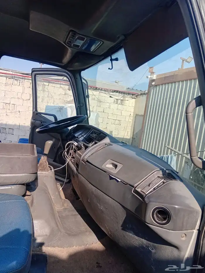 لوري مستوبيشي 2008 للبيع 1