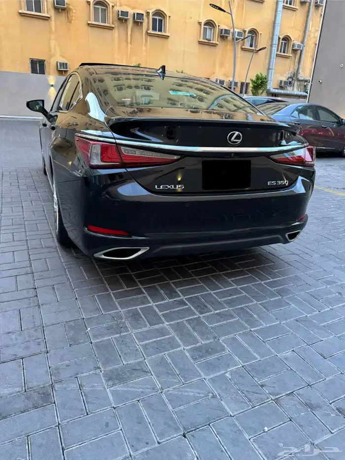 لكزس ES 2019 ثاني مالك DD ممشى قليل مضمون 7