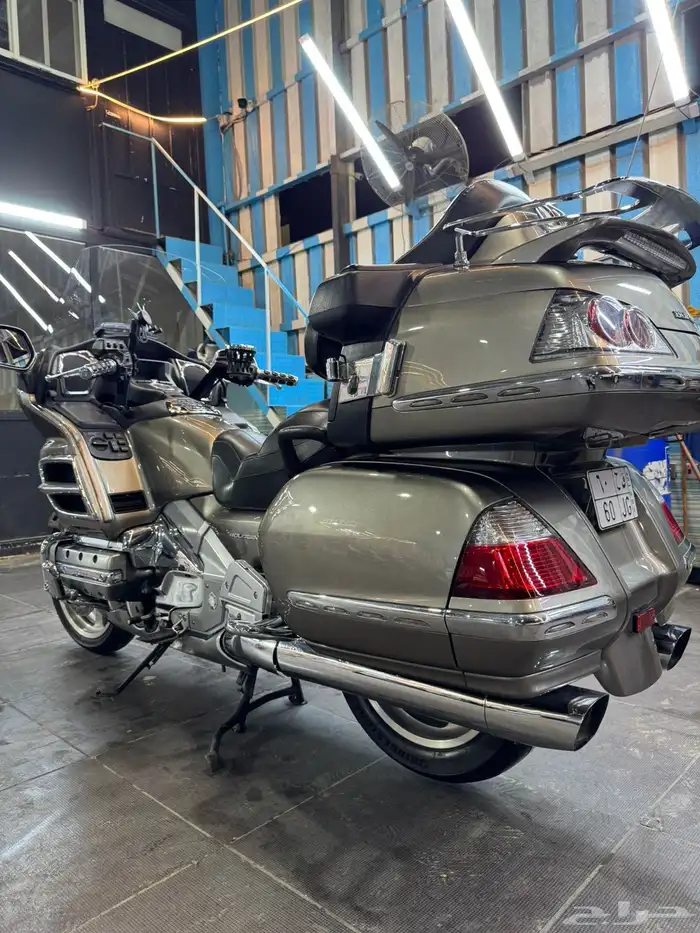 للبيع دراجة هوندا Gold Wing 4