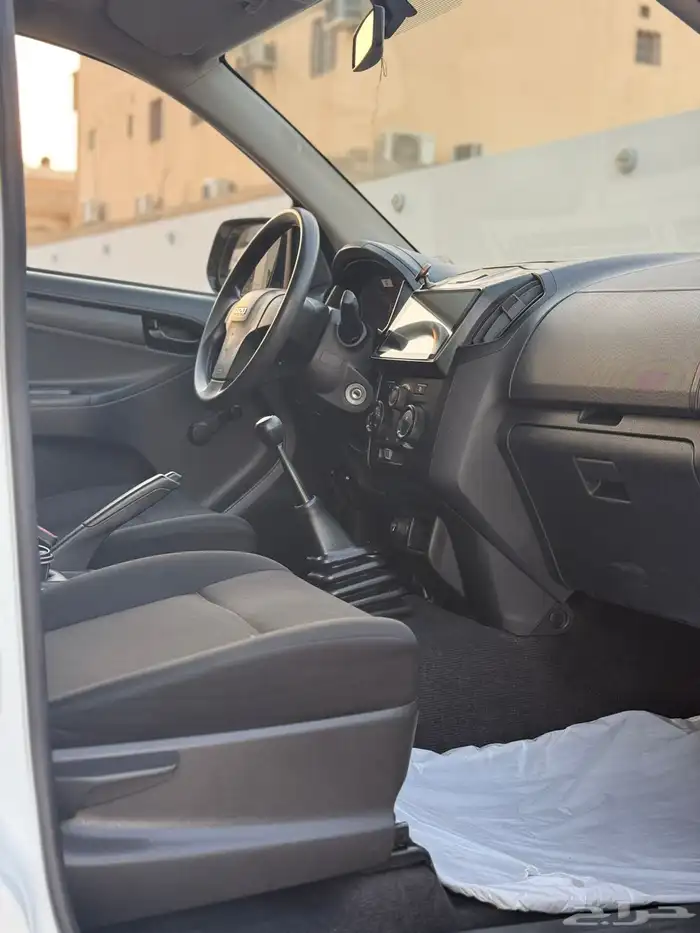 ايسوزو غمارتين سعودي العداد 84 الف فقط 2023 8