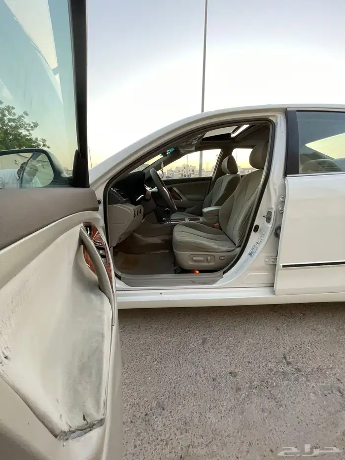 للبيع كامري 2010 فل انا مجرد معلن رقم صاحب الموتر موجود 23