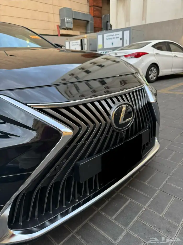 لكزس ES 2019 ثاني مالك DD ممشى قليل مضمون 52