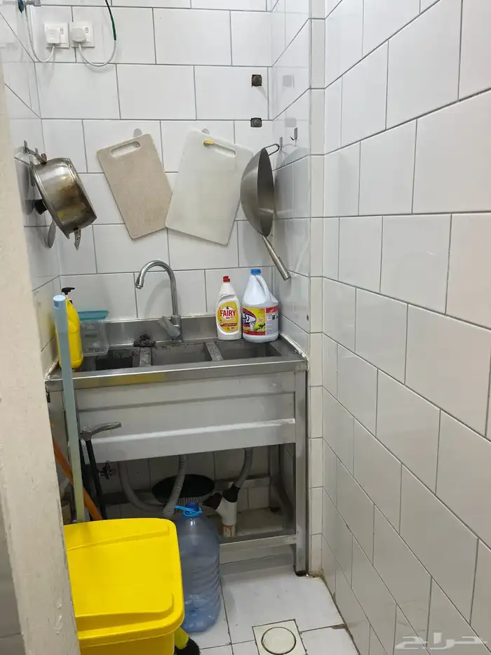 أدوات للبيع 4