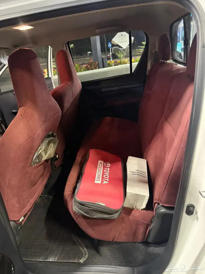 هايلوكس مخزن 2022 16