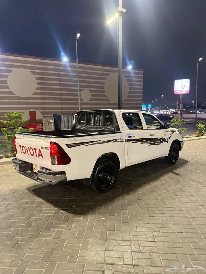 هايلوكس مخزن 2022 1