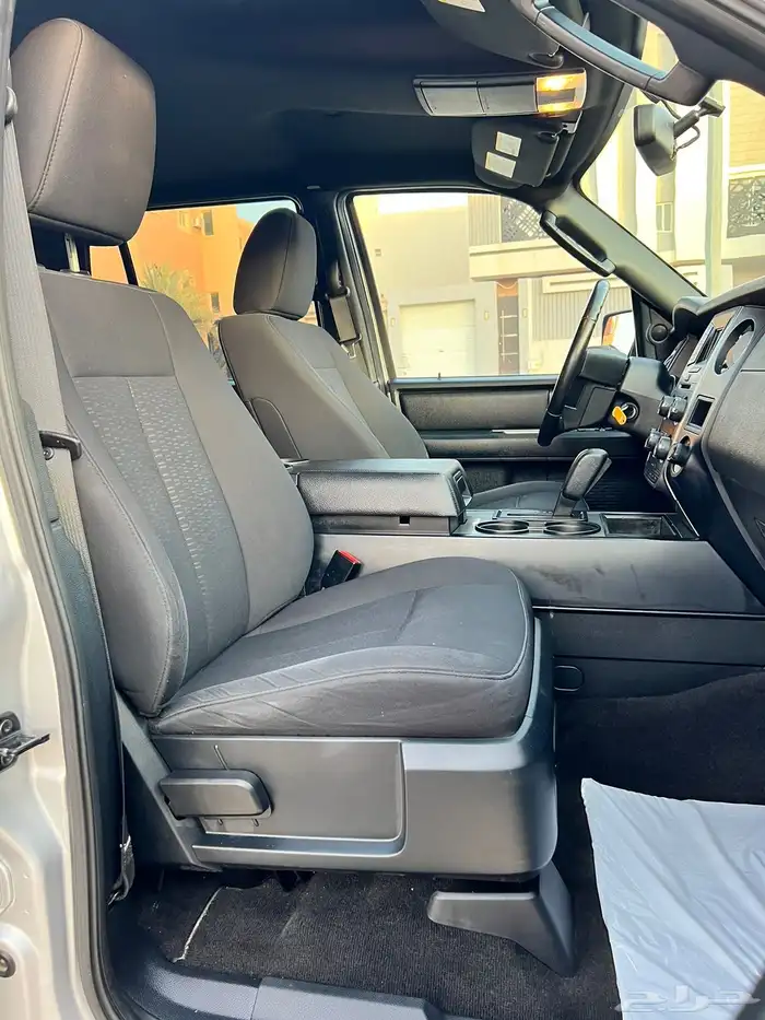 فورد اكسبيديشن 2016 دبل ( مخزن ) 13