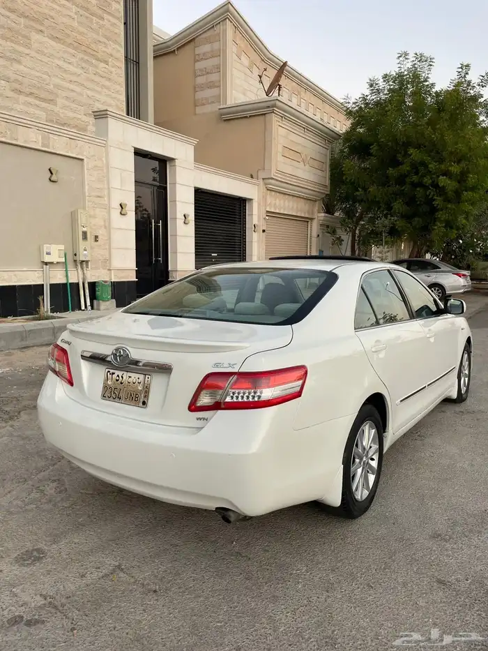 للبيع كامري 2010 فل انا مجرد معلن رقم صاحب الموتر موجود 15