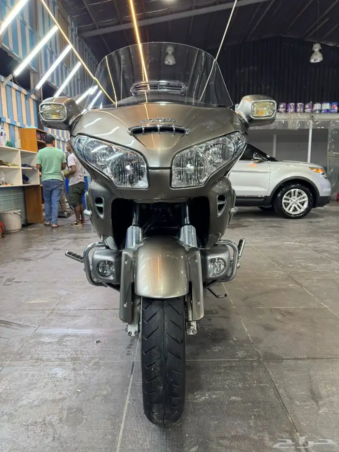 للبيع دراجة هوندا Gold Wing 2