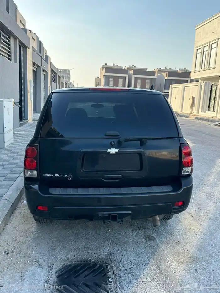 سيارة بليزر فل كامل للبيع اللون اسود الداخليه جلد اسود 1