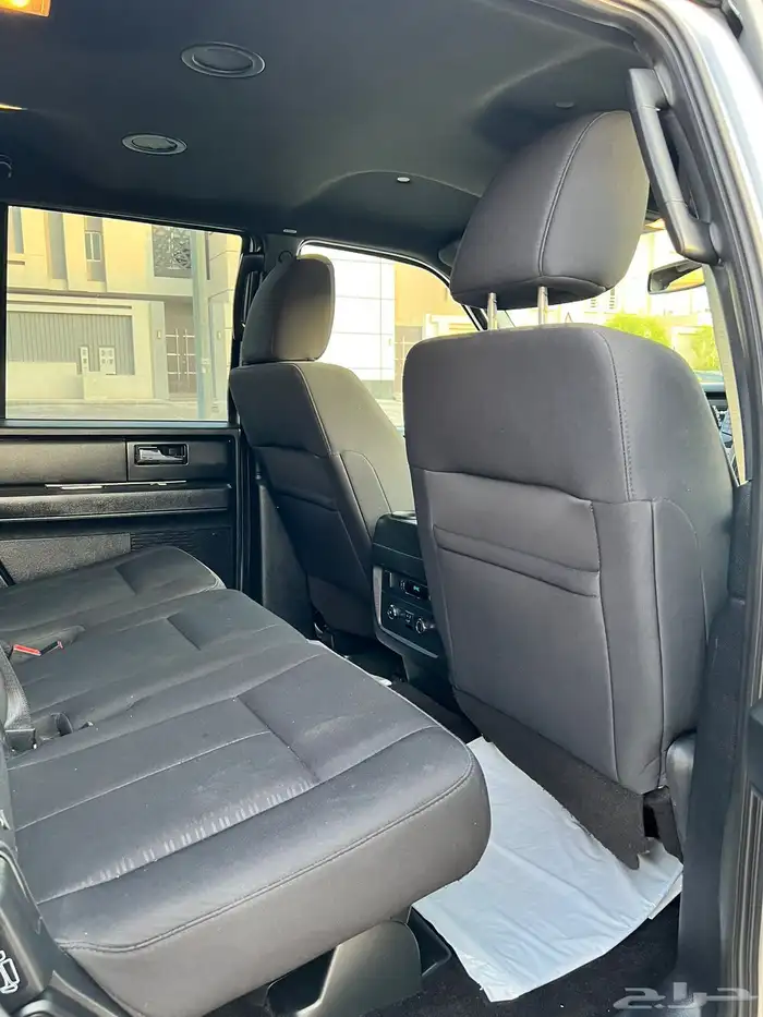 فورد اكسبيديشن 2016 دبل ( مخزن ) 22