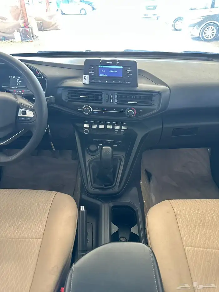 للبيع شنجان هنتر 2023 وكاله جير عادي ديزل 18