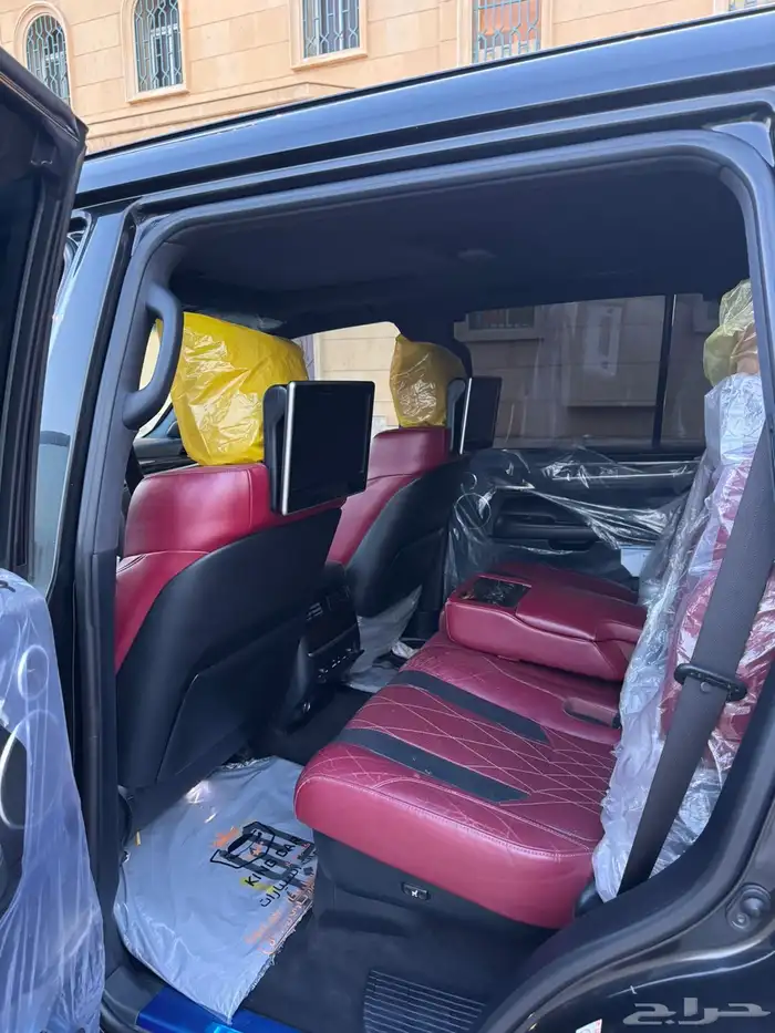 لكزس 2019 بلاك ديشن 29