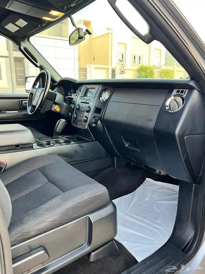 فورد اكسبيديشن 2016 دبل ( مخزن ) 15