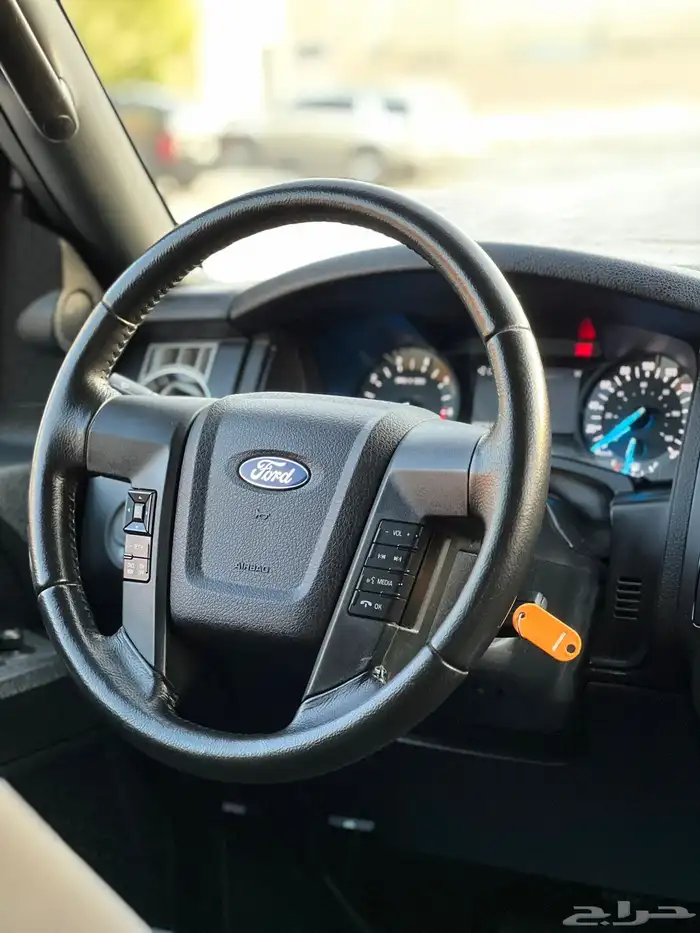 فورد اكسبيديشن 2016 دبل ( مخزن ) 28