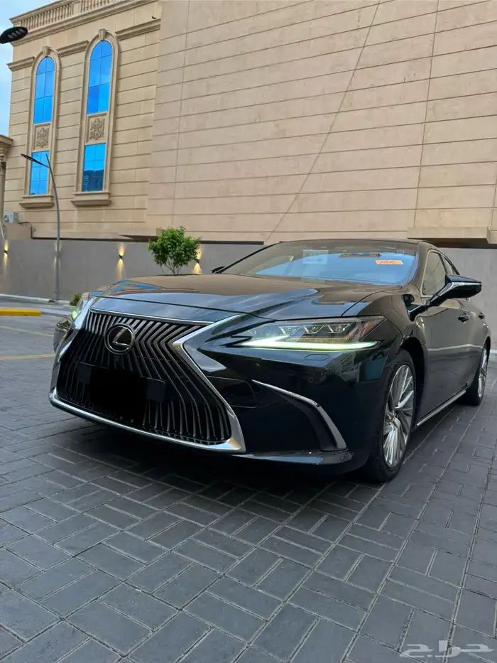 لكزس ES 2019 ثاني مالك DD ممشى قليل مضمون 1