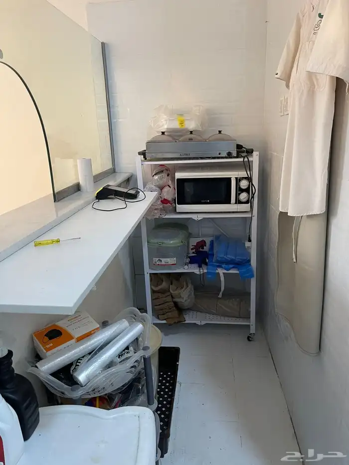 أدوات للبيع 2