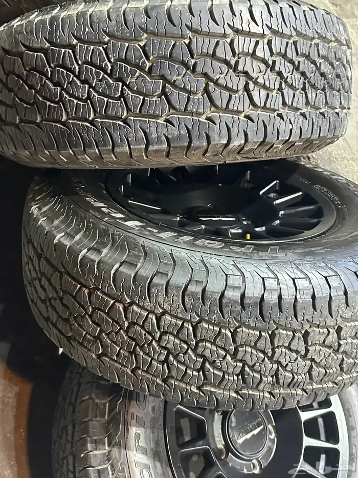 جنوط ميثود 5 مسمار اصلي مع كفرات ربع حجري امريكي مقاس 17جيب 32