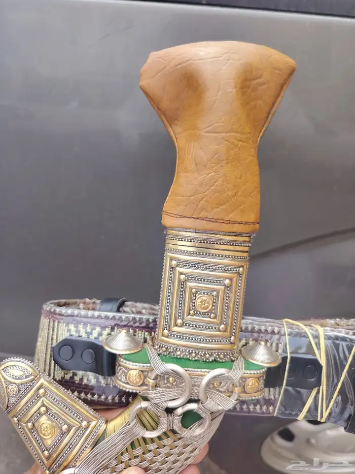 خنجر زراف مذهب عيار 21 قاطع وصف 3