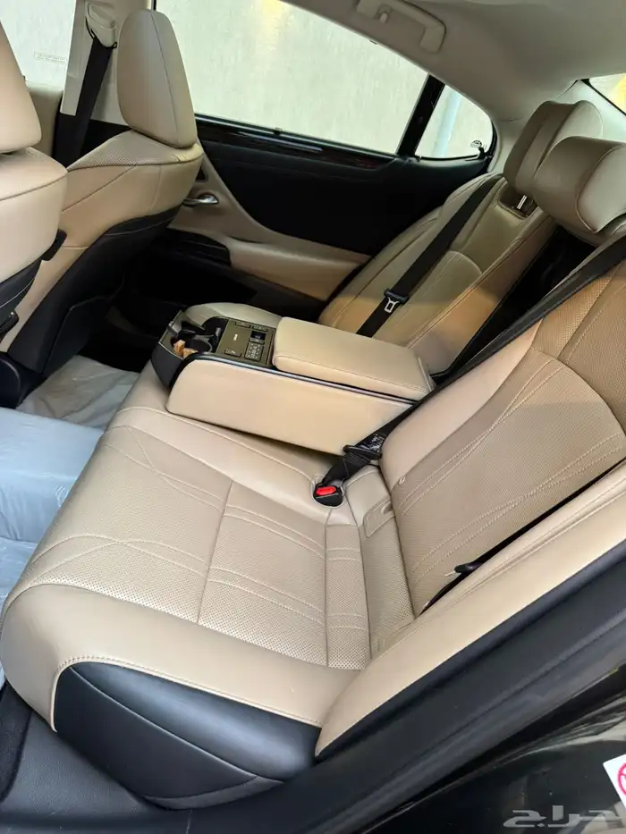 لكزس ES 2019 ثاني مالك DD ممشى قليل مضمون 71