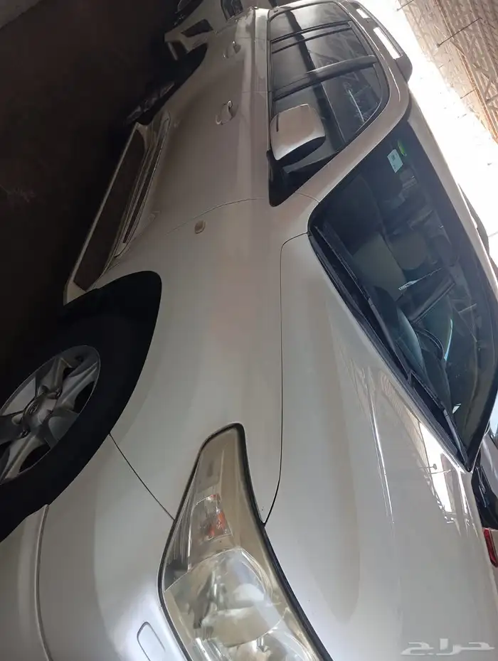 لا ندكروزر تويوتا 2011 3