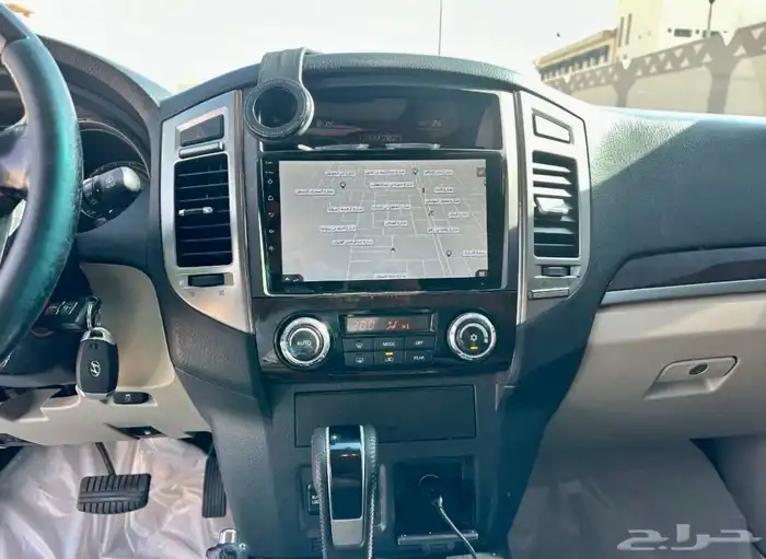 ميتسوبيشي باجيرو 2016 فل كامل علامة ذهبية 18