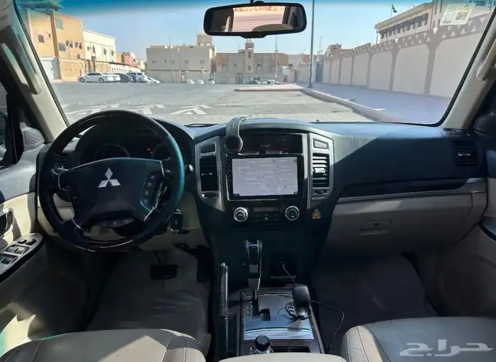 ميتسوبيشي باجيرو 2016 فل كامل علامة ذهبية 16