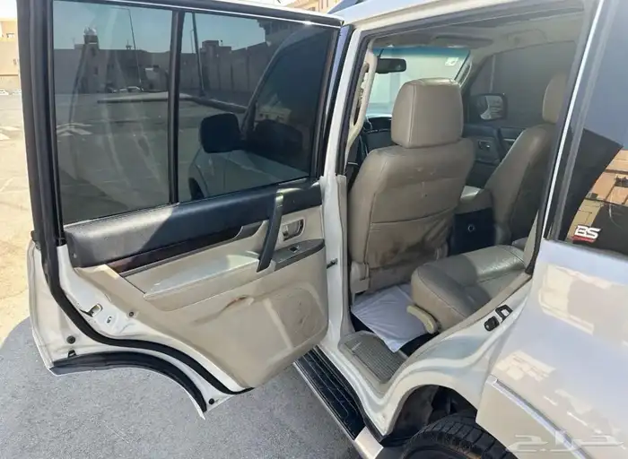 ميتسوبيشي باجيرو 2016 فل كامل علامة ذهبية 13