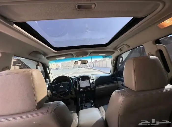 ميتسوبيشي باجيرو 2016 فل كامل علامة ذهبية 15