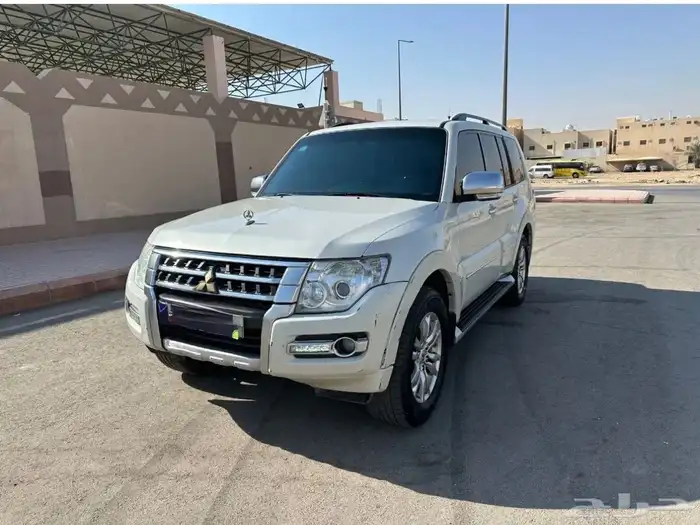 ميتسوبيشي باجيرو 2016 فل كامل علامة ذهبية 0