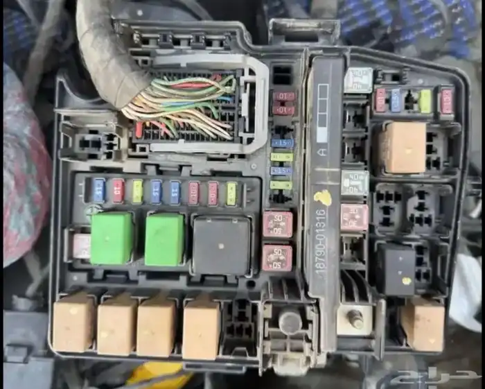 للبيع ضفيرة وعلبة فيوزات سوناتا 2012 0