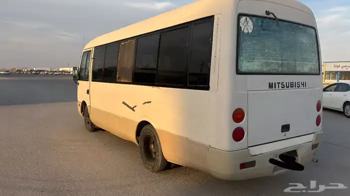 باص مستوبيشي روزا 2003 3