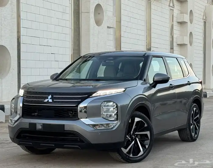 ميتسوبيشي أوتلاندر 2024 3