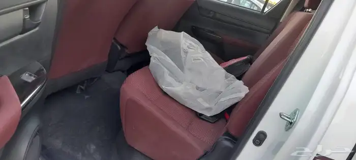 هايلوكس جي ال اكس 2023 بنزين ماشيه 3.000 15