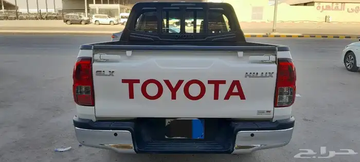 هايلوكس جي ال اكس 2023 بنزين ماشيه 3.000 3