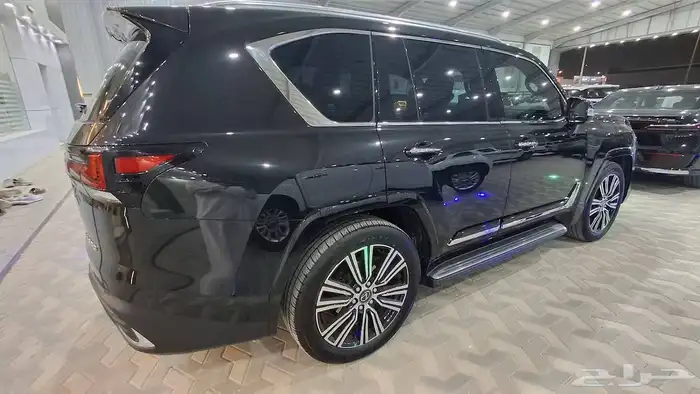 لكزس LX 2025 مستعملة مفحوصة مضمونة مصينة 3