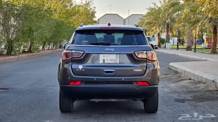 جيب كومباس 2018 نظيف 8