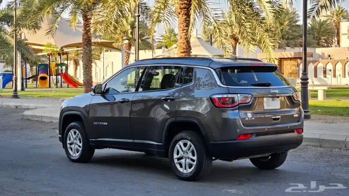 جيب كومباس 2018 نظيف 7