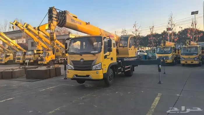 تأجير مانلفت وسيزرلفت وجي سي بي وكرين ورافعات 7