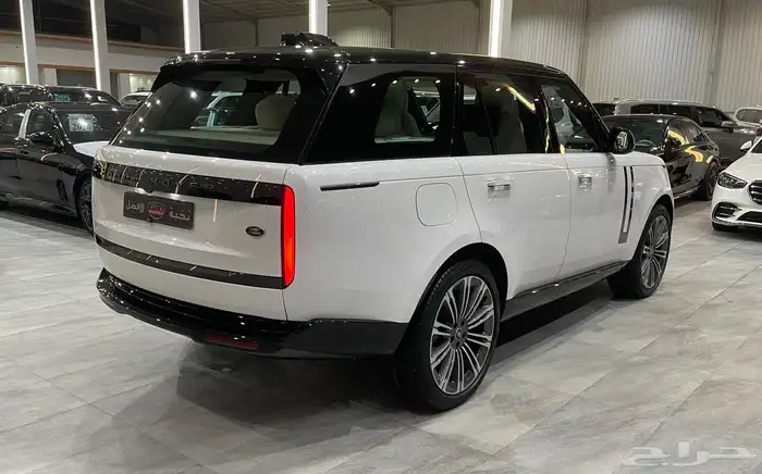 رنج روفر HSE V6 فل  أوبشن 2023 4